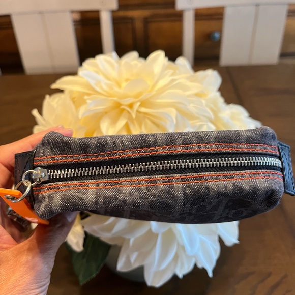 RARE DIOR DENIM OBLIQUE POUCH - Picture 10 of 12